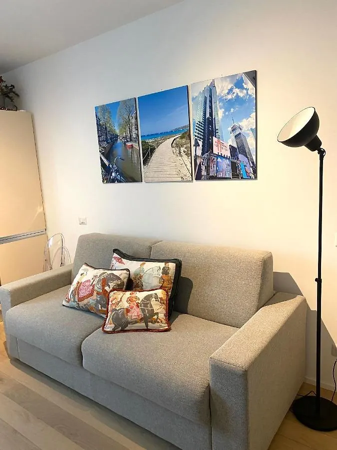 Accomodo Mim26 Monolocale Porta Venezia Apartment Milan Italy